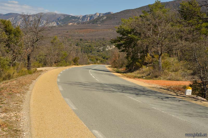 Riding to the Grand Canyon of the Verdon