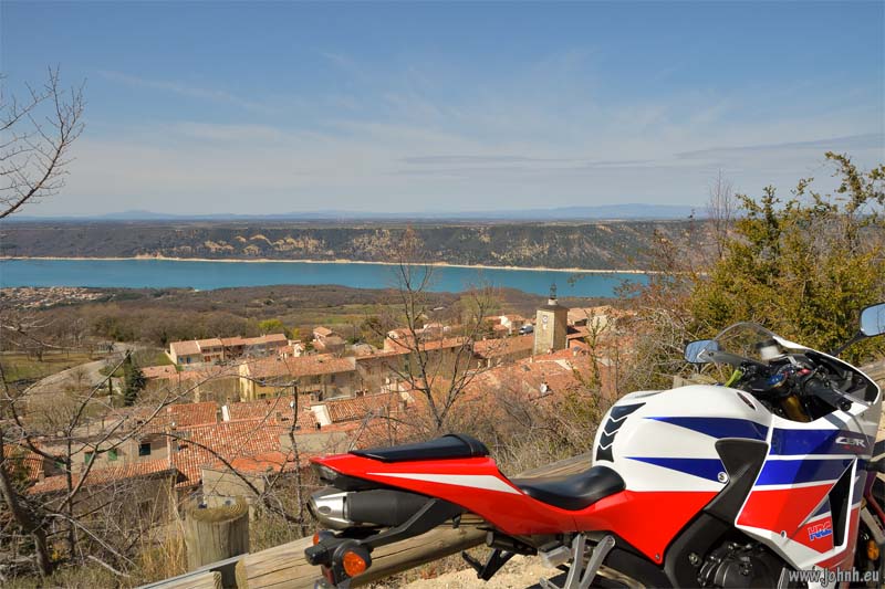 Riding to the Grand Canyon of the Verdon