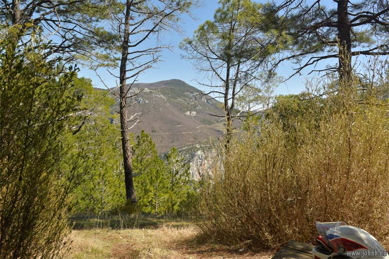 Riding to the Grand Canyon of the Verdon