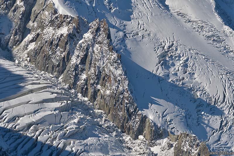 aiguille du midi - Mont Blanc massif