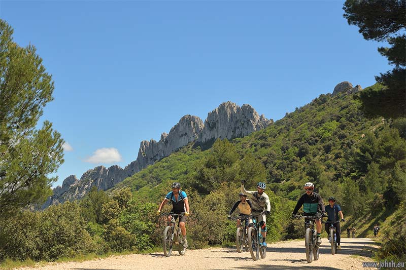 Dentelles de Montmirail 