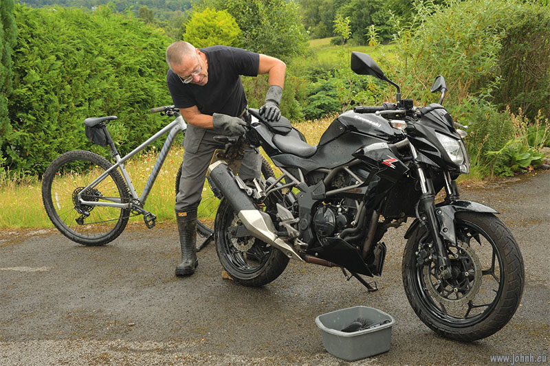 Washing my bikes using rainwater