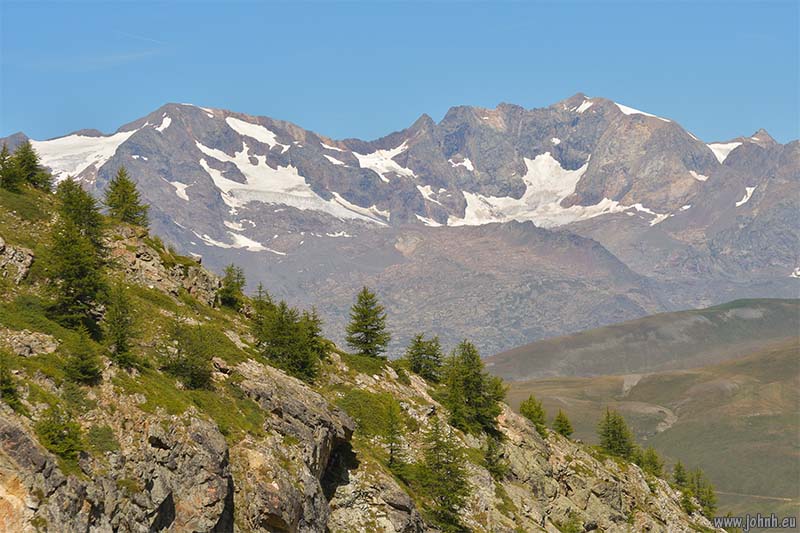Hike from the téléphérique at La Grave, Alpes-de-Haut-Provence Hike from the téléphérique at La Grave, Alpes-de-Haut-Provence