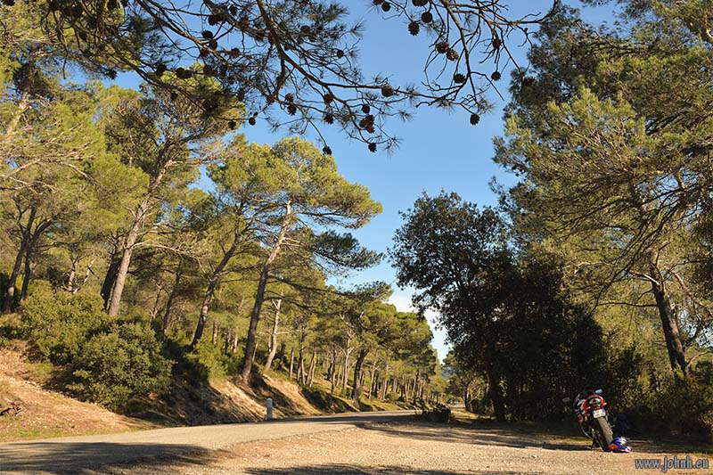 Riding my CBR600RR in Provence