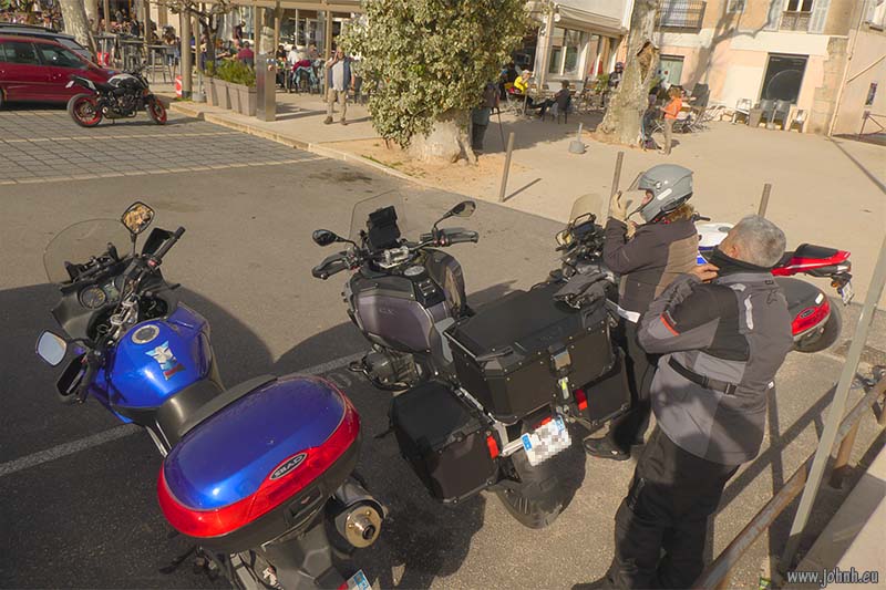 Riding my CBR600RR in Provence