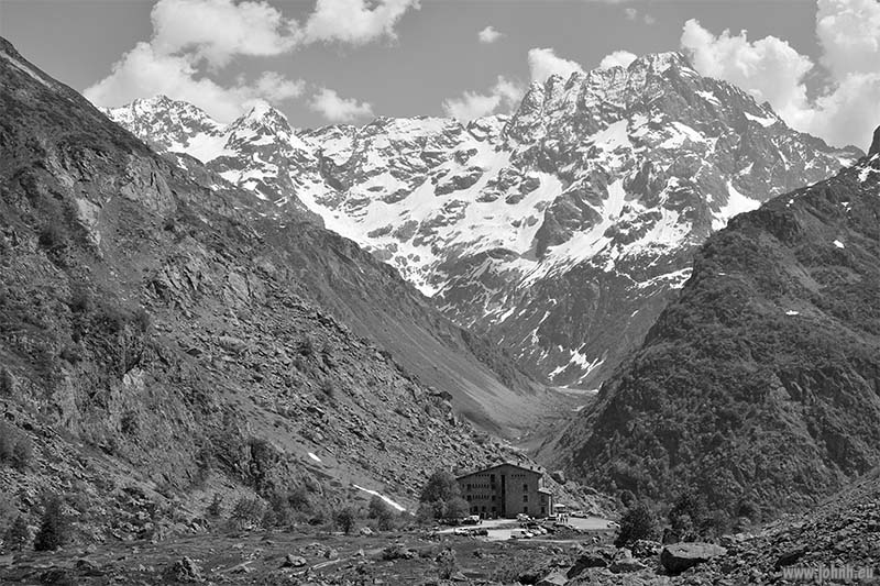 the Cirque glacière du Gioberney, Valgaudemar, Écrins